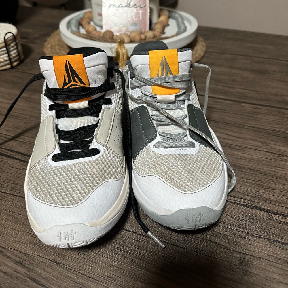 Like NEW Nike Ja 1 Light Smoke Grey Ja Morant Basketball Shoe Mens 6.5